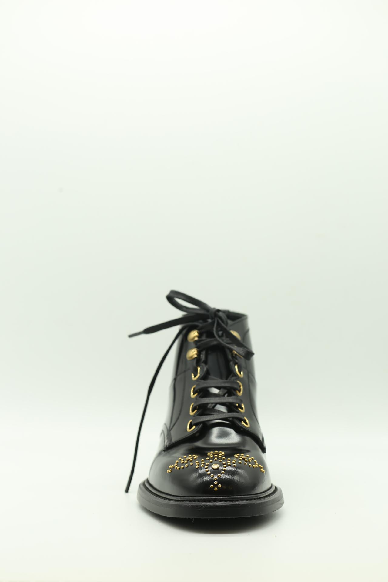 Dolce & Gabbana, Classics shoes